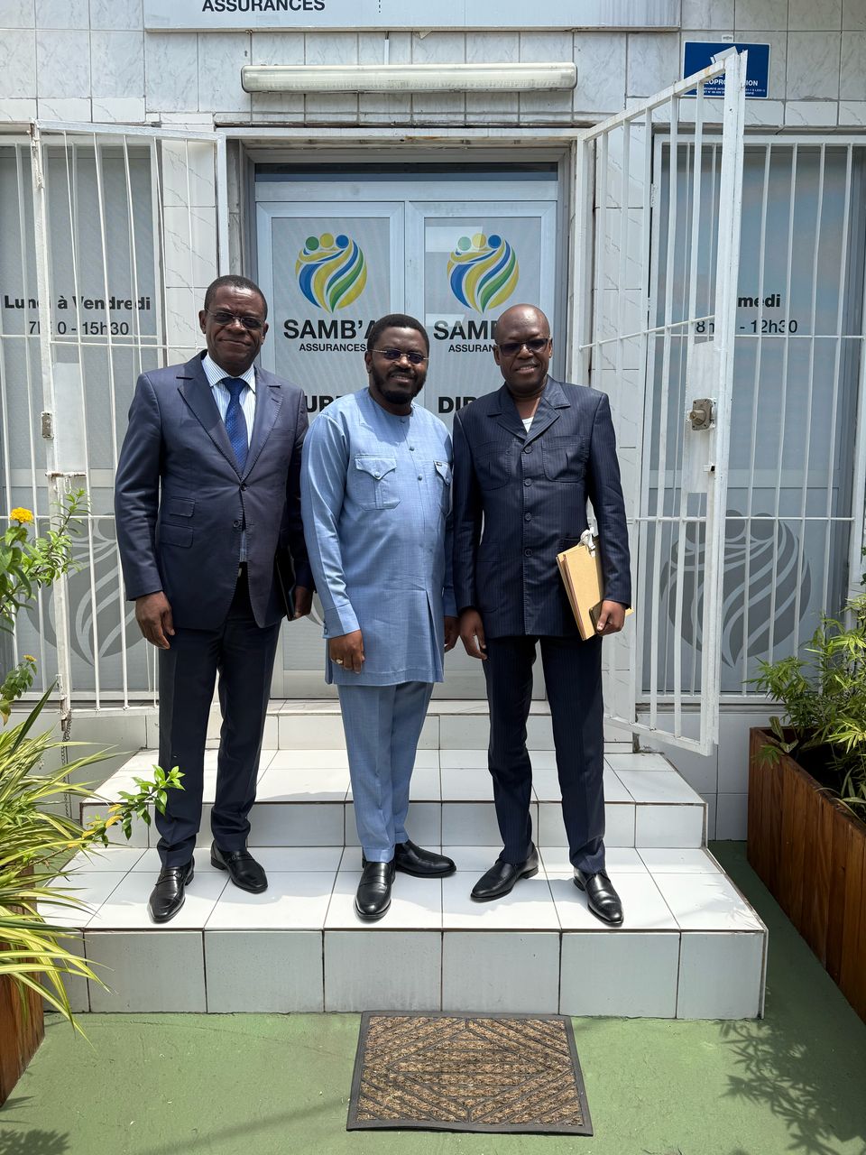 Visite de courtoisie du nouveau Directeur Régional de la CICA-RE à SAMB'A Assurances